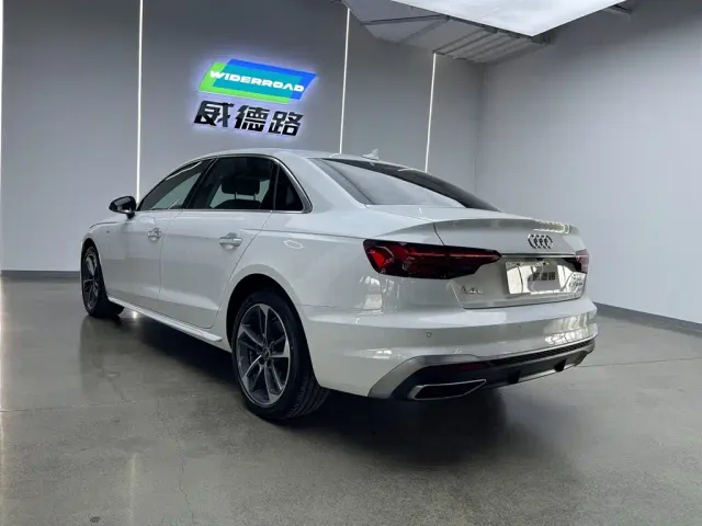 Audi A4L — Фото автомобиля 4