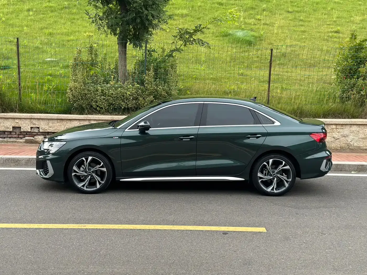 Audi Audi A3 2023 Facelift A3L Limousine 35 TFSI Luxury Sport — Фото автомобиля 7