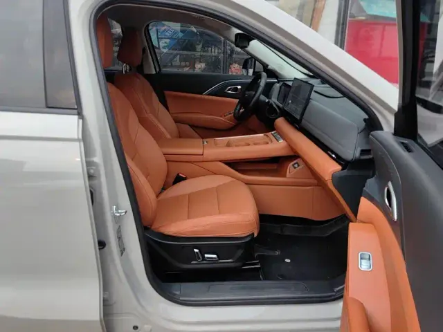 Haval Haval Xiaolong MAX 2025 Hi4 165 Ultra Smart Drive Edition — Фото автомобиля 8