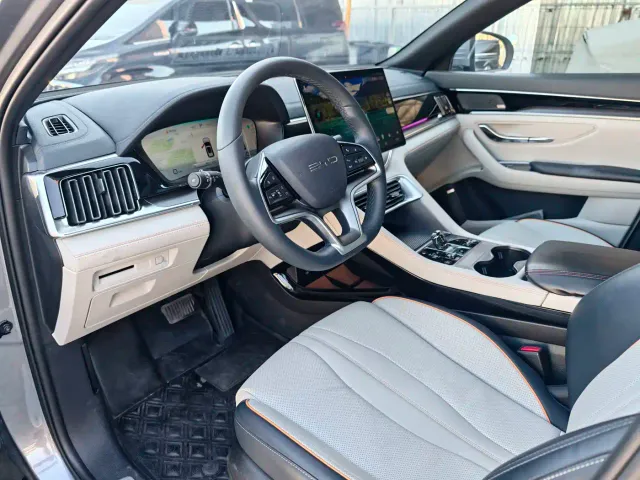 BYD Song PLUS — Фото автомобиля 8