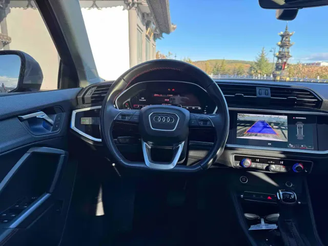 Audi Q3 — Фото автомобиля 16