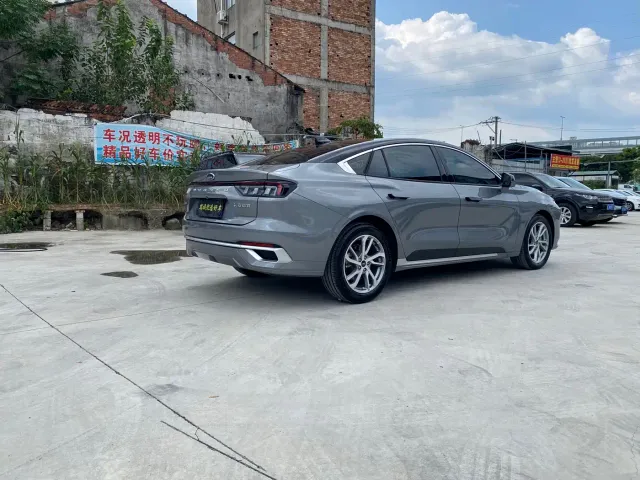 Ford Mondeo — Фото автомобиля 4