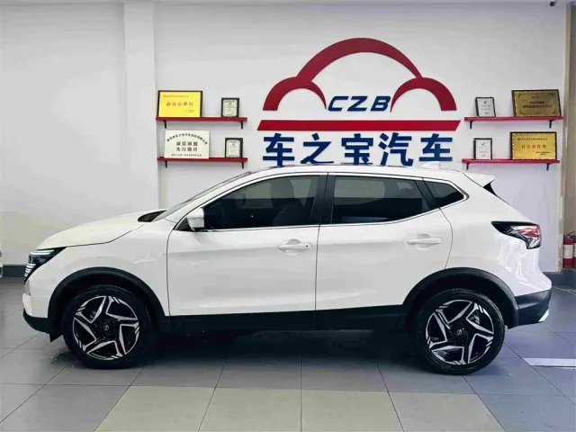 Nissan Qashqai — Фото автомобиля 4