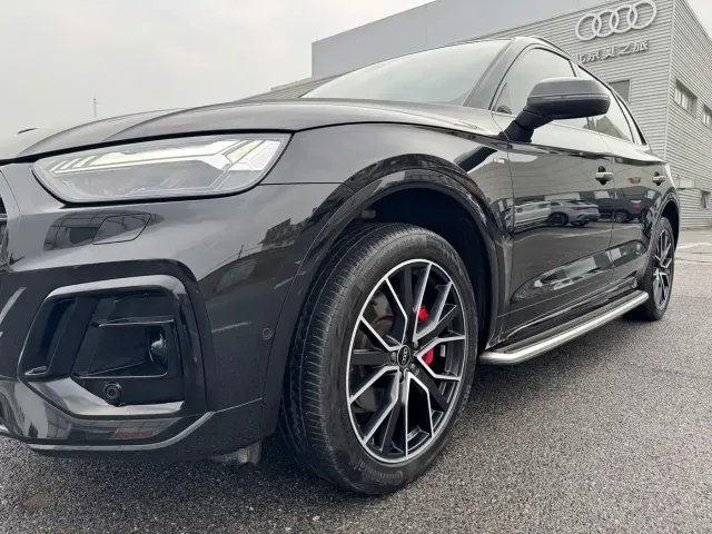 Audi Q5L — Фото автомобиля 10