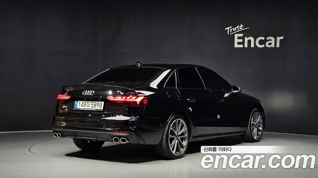 Audi S4 — Фото автомобиля 2