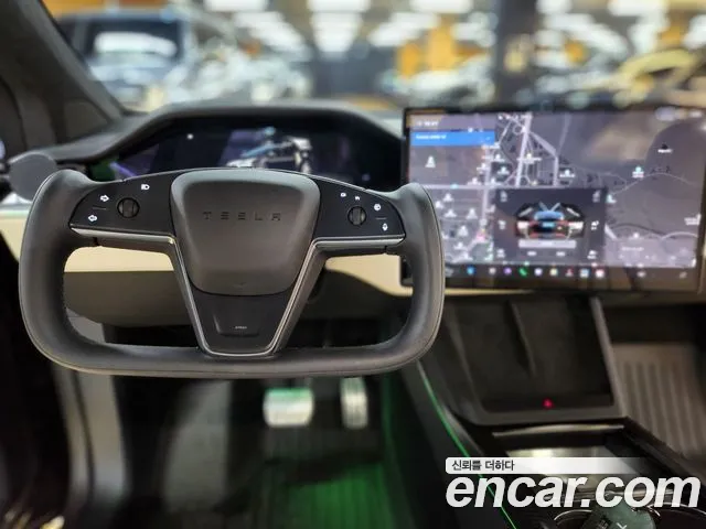 Tesla Model X — Фото автомобиля 6