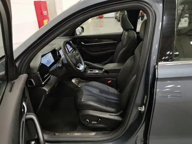 Geely Xingyue L — Фото автомобиля 10
