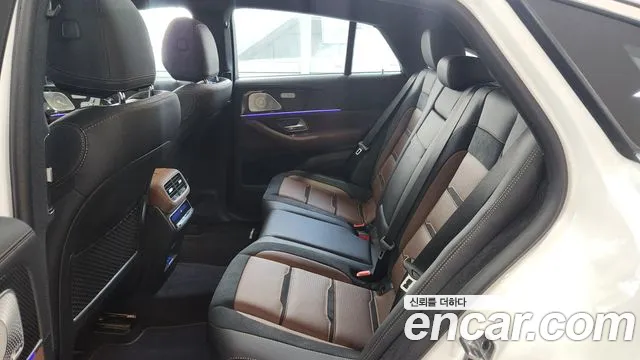 Mercedes-Benz GLE-Class — Фото автомобиля 15
