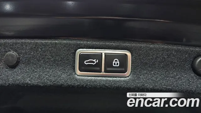 Hyundai Grandeur GN7 — Фото автомобиля 17