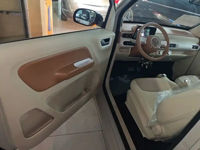 Wuling Hongguang Mini EV — Фото автомобиля 15