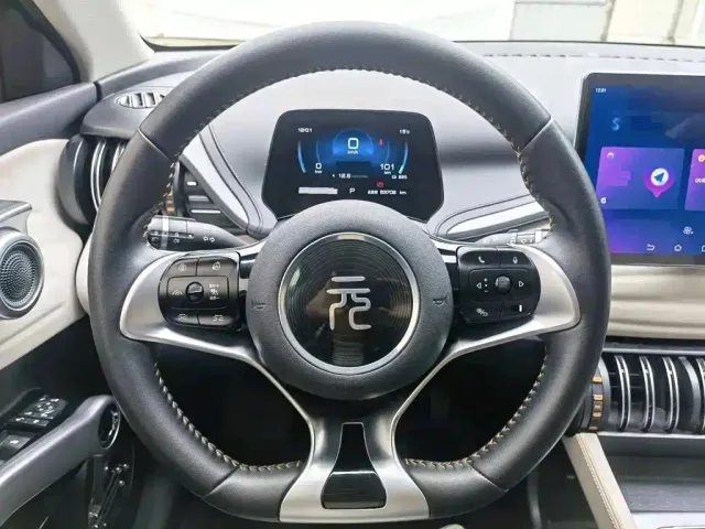 BYD Yuan PLUS — Фото автомобиля 13