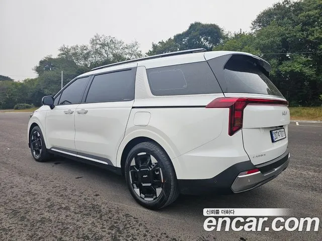 Kia Carnival 4th Gen — Фото автомобиля 2