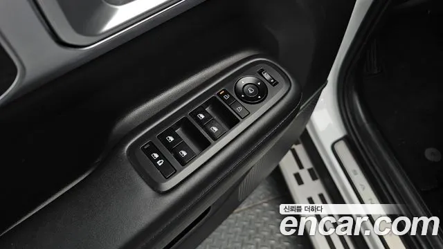 Hyundai Santafe — Фото автомобиля 29
