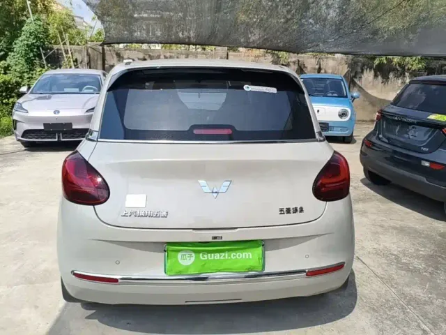 Wuling Bingo — Фото автомобиля 3
