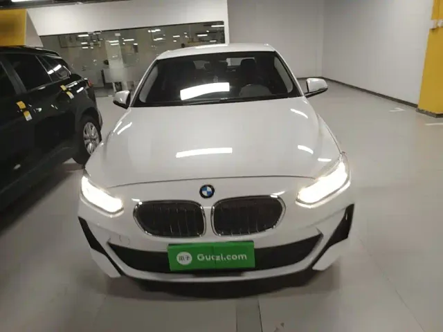 BMW 1 Series — Фото автомобиля 2