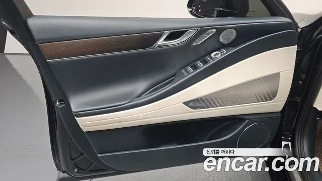 Genesis G80 Electrified G80 (RG3) — Фото автомобиля 7