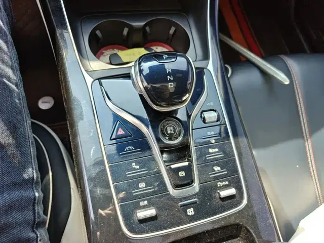 BYD Qin PLUS — Фото автомобиля 13