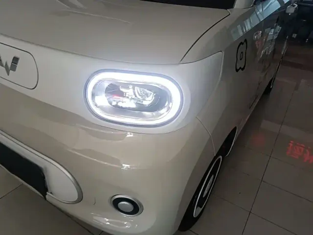 Wuling Hongguang Mini EV — Фото автомобиля 23