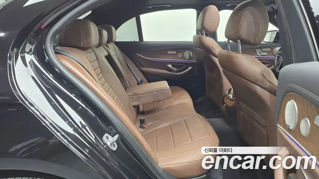 Mercedes-Benz E-Class W213 — Фото автомобиля 12