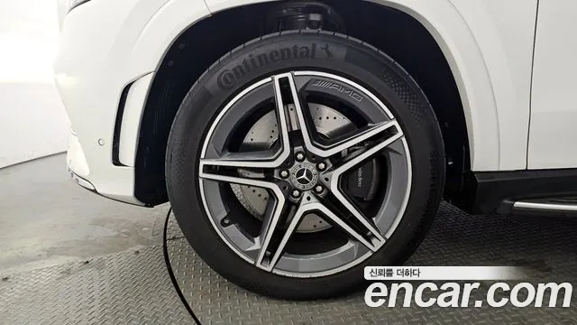 Mercedes-Benz GLS-Class — Фото автомобиля 5