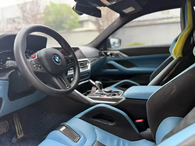 BMW M4 — Фото автомобиля 8