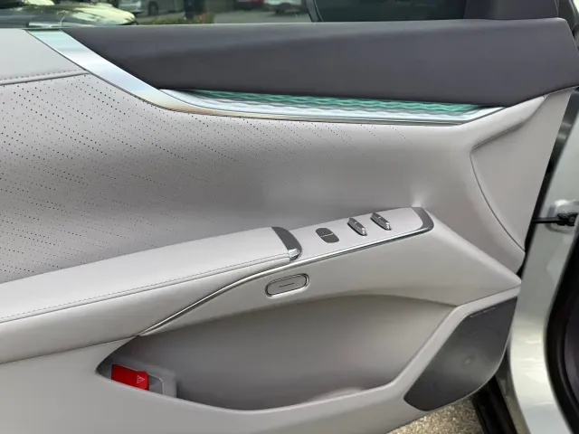 Buick Zhijing E7 — Фото автомобиля 5