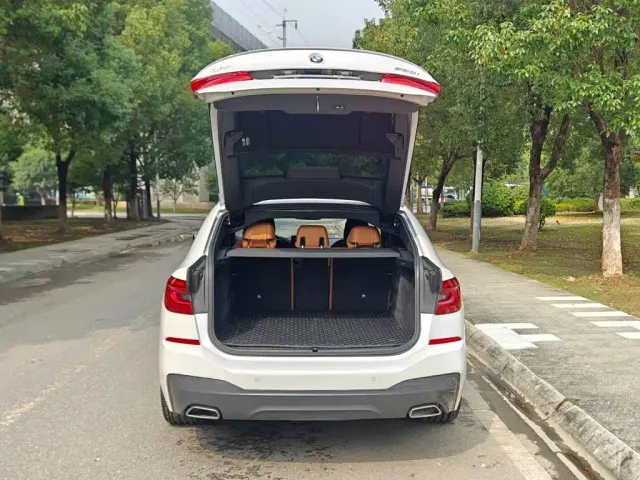 BMW 6 Series Gran Turismo — Фото автомобиля 8