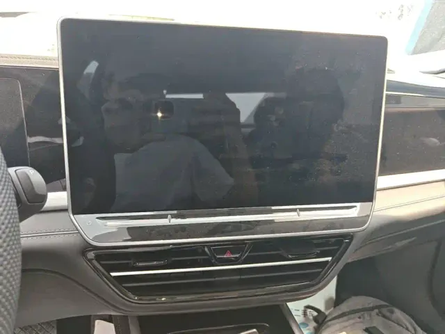 Volkswagen Passat — Фото автомобиля 12