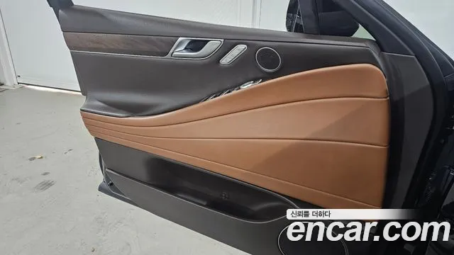 Genesis G80 Бензин 2.5 турбо AWD — Фото автомобиля 15