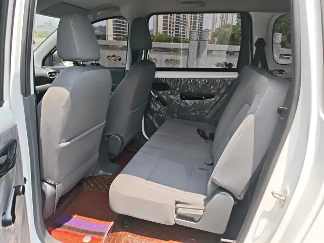 Wuling Hongguang — Фото автомобиля 10