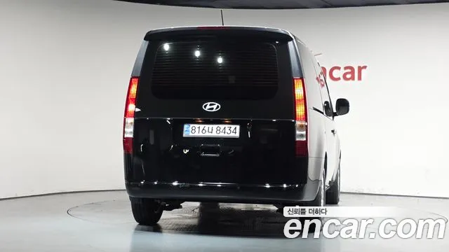 Hyundai Staria Staria — Фото автомобиля 4