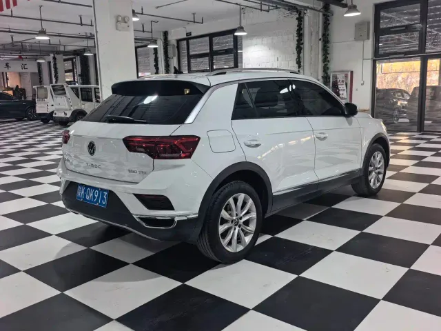 Volkswagen T-Roc — Фото автомобиля 20