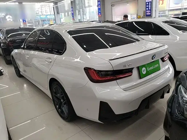 BMW 3 Series — Фото автомобиля 4