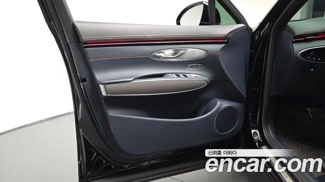 Genesis GV70 2.5T Бензин AWD — Фото автомобиля 19