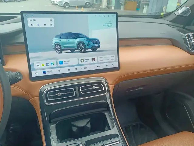 Geely Boyue L — Фото автомобиля 5