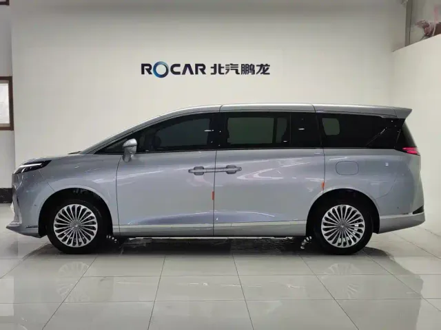 Arcfox Wendao V9 — Фото автомобиля 4