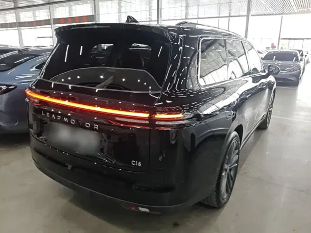 Leapmotor C16 — Фото автомобиля 6