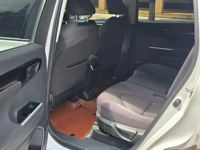 Toyota Highlander — Фото автомобиля 9