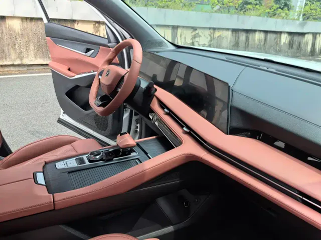 Changan CS75 Plus — Фото автомобиля 16