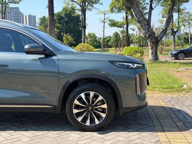 Chery Tiggo 8 PLUS — Фото автомобиля 6