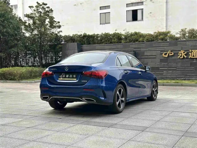 Mercedes-Benz A-Class — Фото автомобиля 11