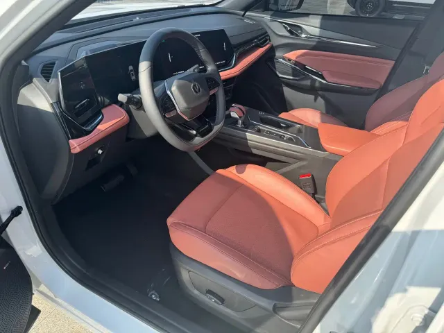 Changan X5 Plus — Фото автомобиля 12