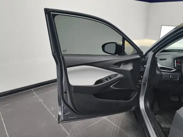 Chevrolet Orlando — Фото автомобиля 7