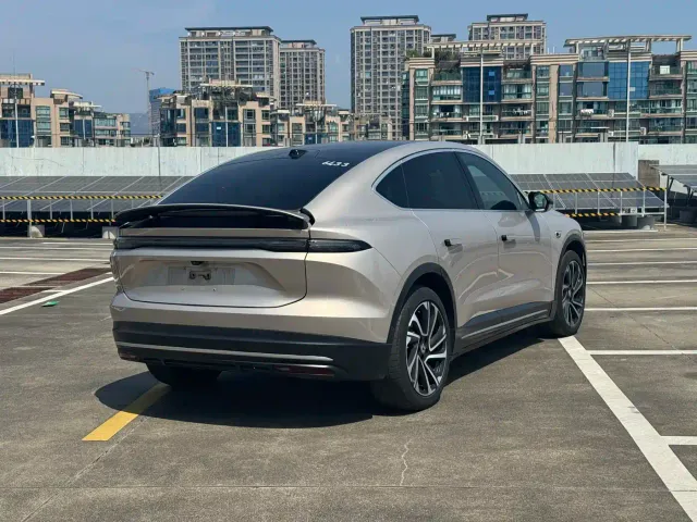 Nio EC6 — Фото автомобиля 4