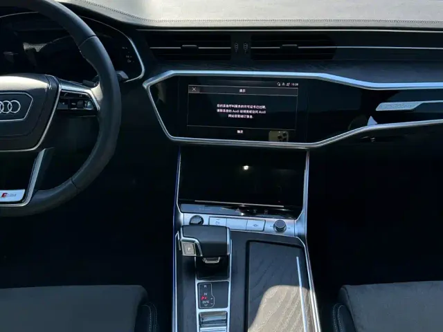 Audi A6L — Фото автомобиля 22