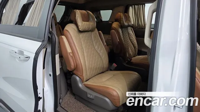 Kia Canival Carnival 4 поколение Дизель 9 мест Hi-Limousine — Фото автомобиля 22