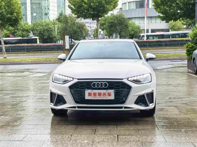 Audi A4L — Фото автомобиля 2