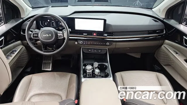 Kia Carnival Generation 4 — Фото автомобиля 10