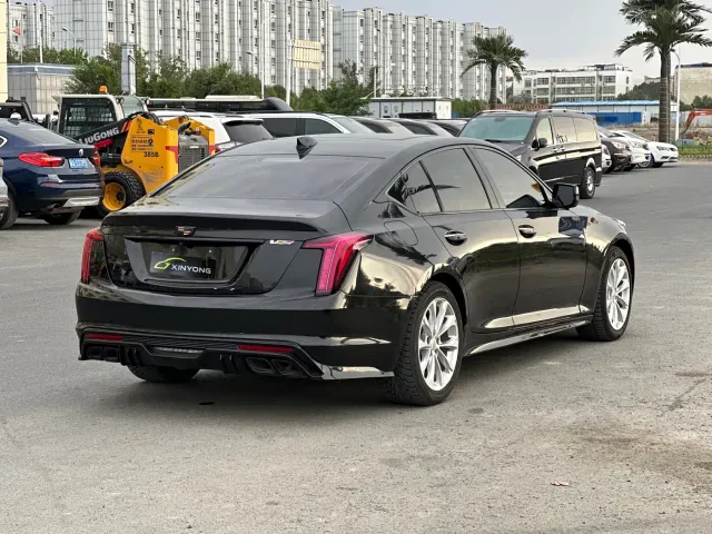 Cadillac CT5 — Фото автомобиля 6