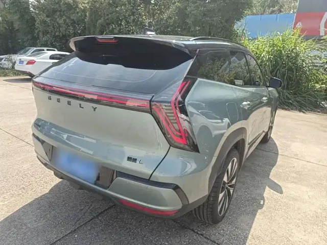 Geely Boyue L — Фото автомобиля 6